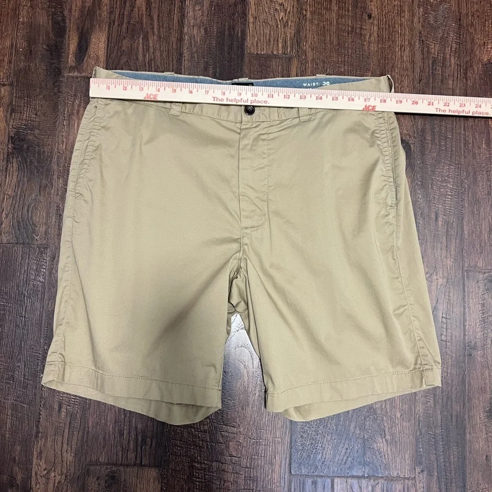 J Crew Stretch 9” Chino Shorts Size Men’s 36 Color Tan
